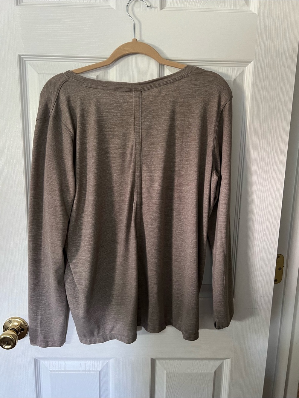 lululemon athletica Long Sleeve Tee in Taupe